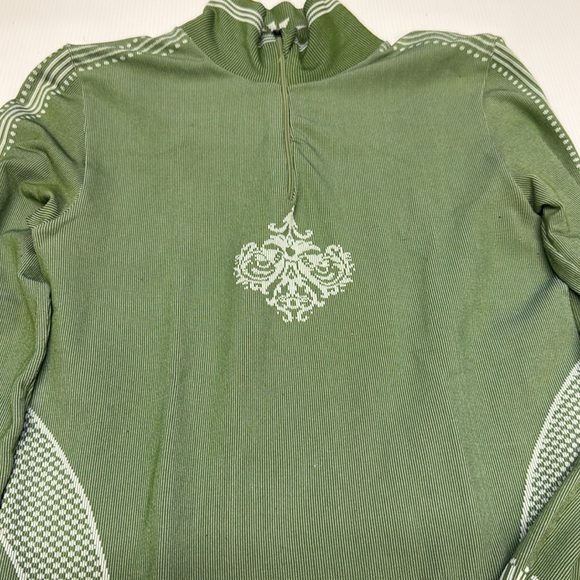 Vintage Athleta Partial Zip Green and White Yoga Top  - size Small - Picture 4 of 11